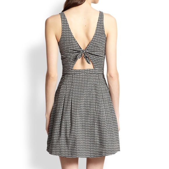 Joie Dresses & Skirts - Joie • Open Back Keyhole Dress